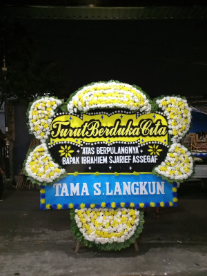 Papan Bunga Duka di Trimulyo